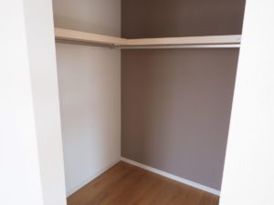 主寝室ウォークインクローゼット