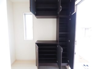 シューズボックス