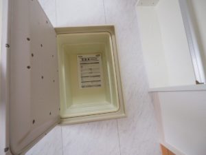 洗面所　床下収納